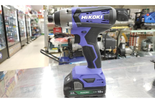 コードレスのインパクトドライバ