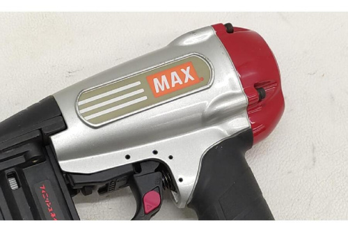 フィニッシュネイラのマックス