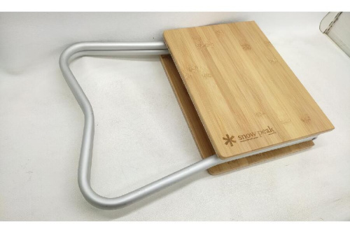 スノーピークのキャンプ用品強化店