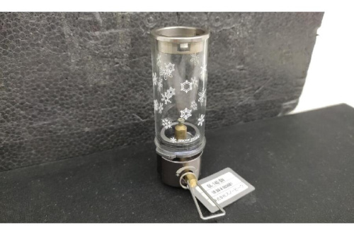 中古キャンプ用品のガスランタン