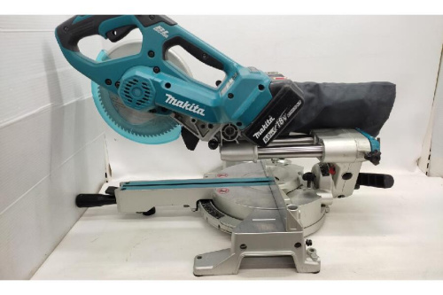 マキタの充電式スライドマルノコ