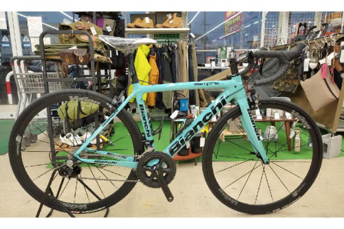 自転車のロードバイク