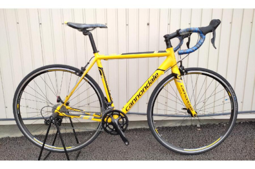 自転車のロードバイク