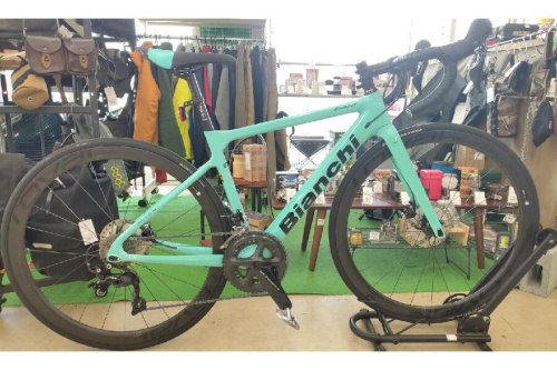 自転車のロードバイク