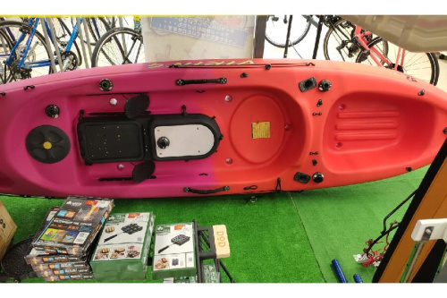 スポーツ用品　カヤック