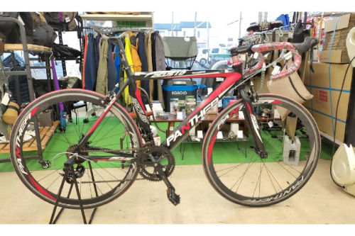 自転車のロードバイク