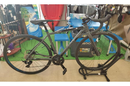 自転車のロードバイク