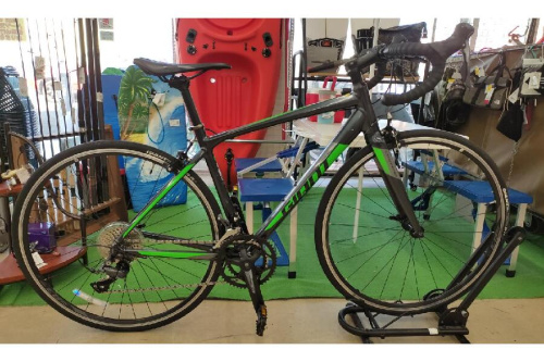 自転車のロードバイク