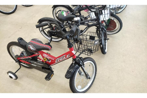 各種自転車メーカーの補助輪付き
