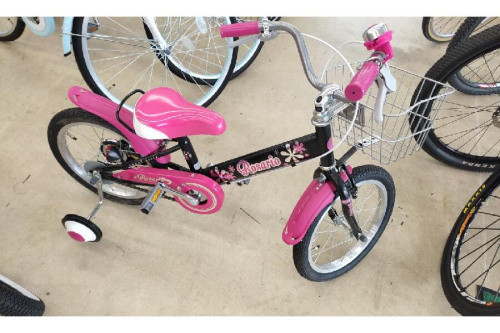 補助輪付きの中古自転車