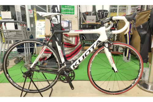 自転車のロードバイク