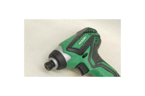 インパクトドライバーのマキタ（MAKITA）