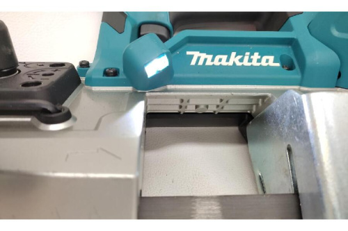 充電式ポータブルバンドソーの中古工具