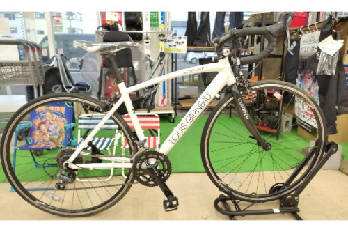 自転車のロードバイク