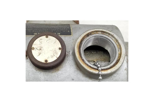 TOKUの削岩機焼付防止オイル注入器