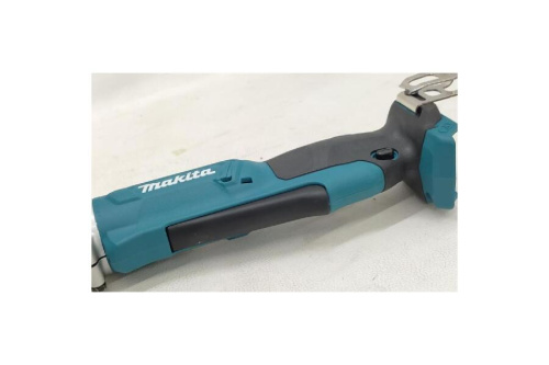 マキタ（MAKITA）の充電式アングルインパクトドライバ