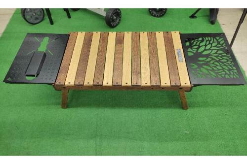 アウトドア・キャンプのアウトドアテーブル