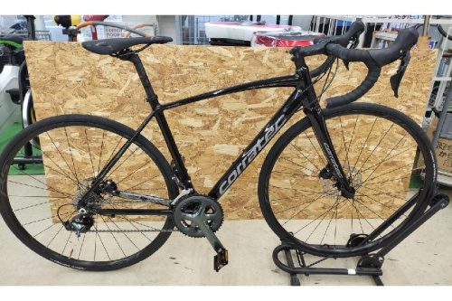 自転車のロードバイク