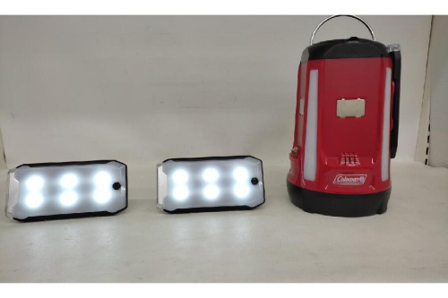 アウトドア用品のLEDランタン