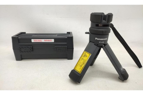 工具のレーザー墨出し器