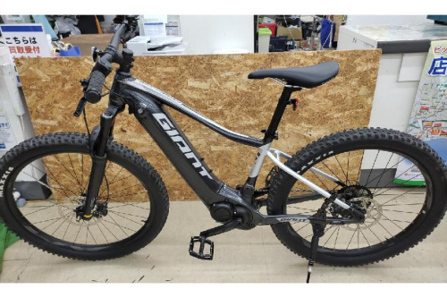 自転車のマウンテンバイク