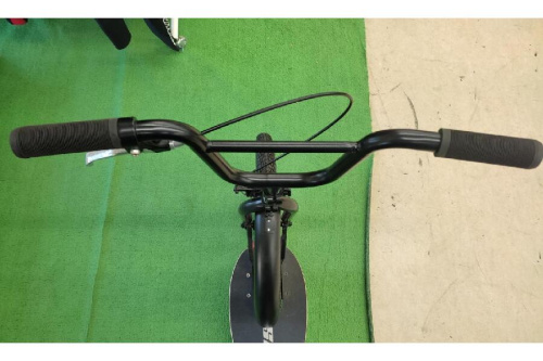 スケートボードのsbyke