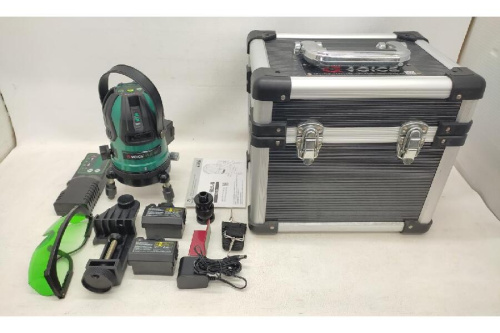 工具のレーザー墨出し器