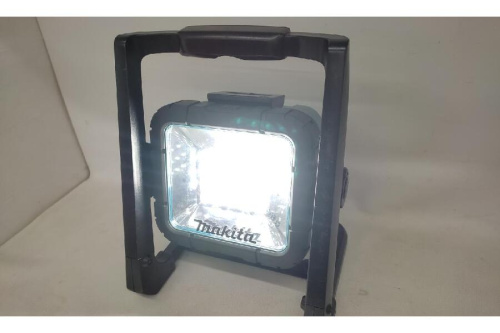 丸ノコのマキタ（MAKITA）