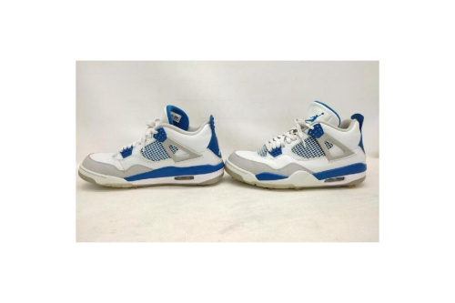 シューズのナイキ（NIKE）