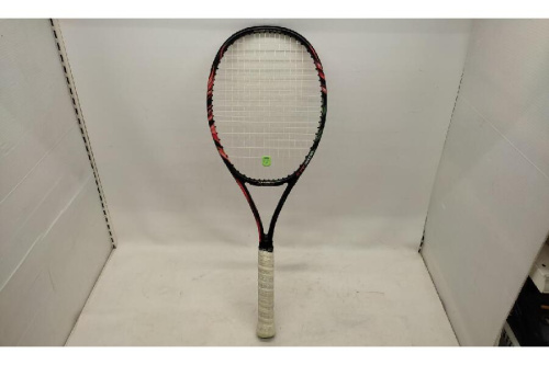 スポーツ用品のテニスラケット