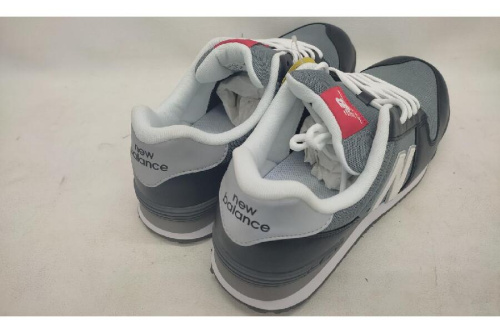 プロスニーカーのニューバランス（New Balance）