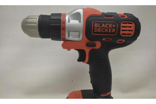 BLACK AND DECKERのドリルドライバー