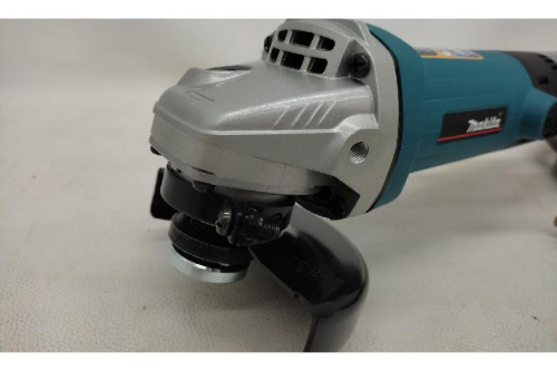 ディスクグラインダーのマキタ（MAKITA）