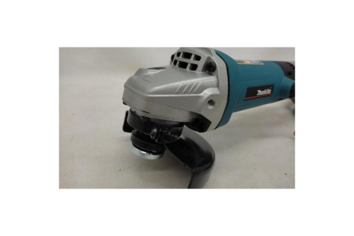 ディスクグラインダーのマキタ（MAKITA）