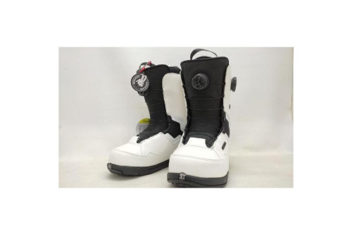 スポーツ用品のスノーボード