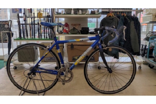 自転車のロードバイク