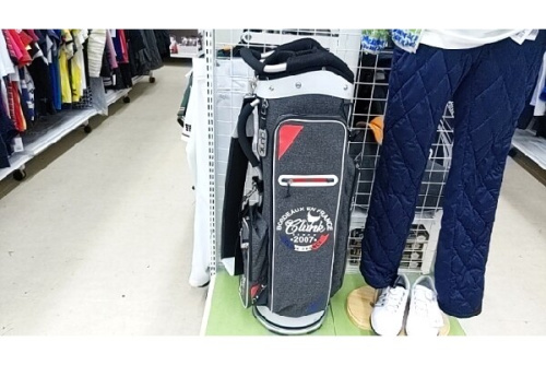 スポーツ用品のゴルフ