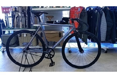 自転車のロードバイク