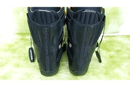 BURTONのスノーボードブーツ