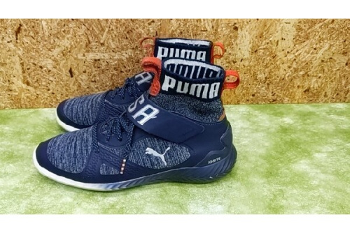 シューズのPUMA