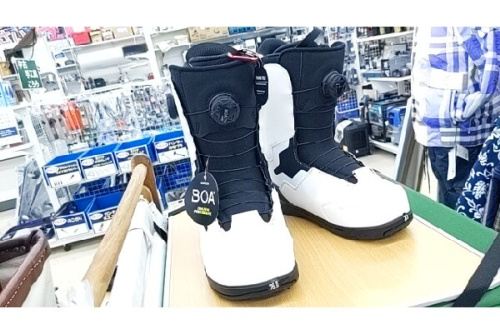 スポーツ用品のスノーボード