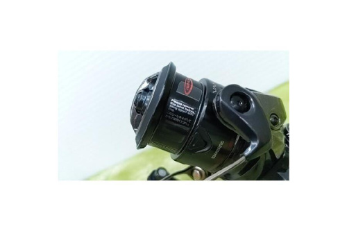 スピニングリール