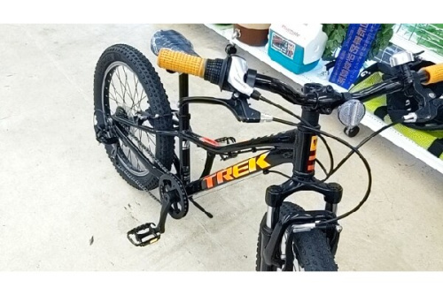 マウンテンバイクのTREK