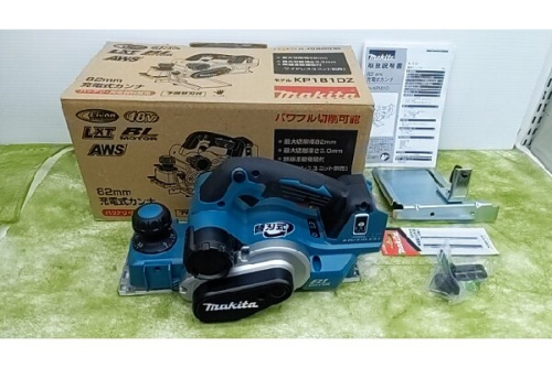 工具の電気カンナ