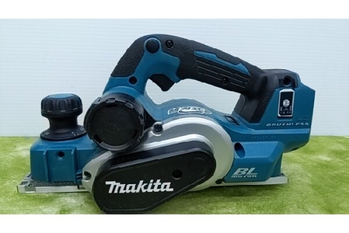 電気カンナのマキタ（MAKITA）