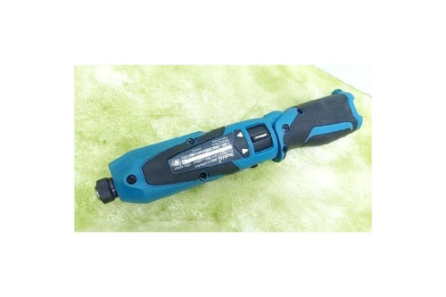 マキタ(MAKITA)の充電式ペンインパクトドライバ