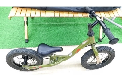 子供用自転車のバランスバイク