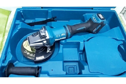 工具のディスクグラインダー