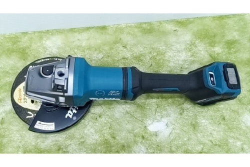 ディスクグラインダーのマキタ（MAKITA）