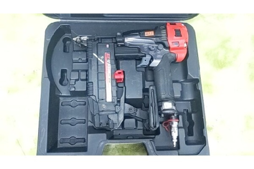 工具のエアタッカー